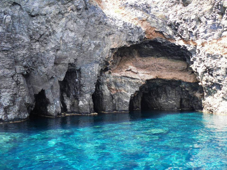 pantelleria grotto